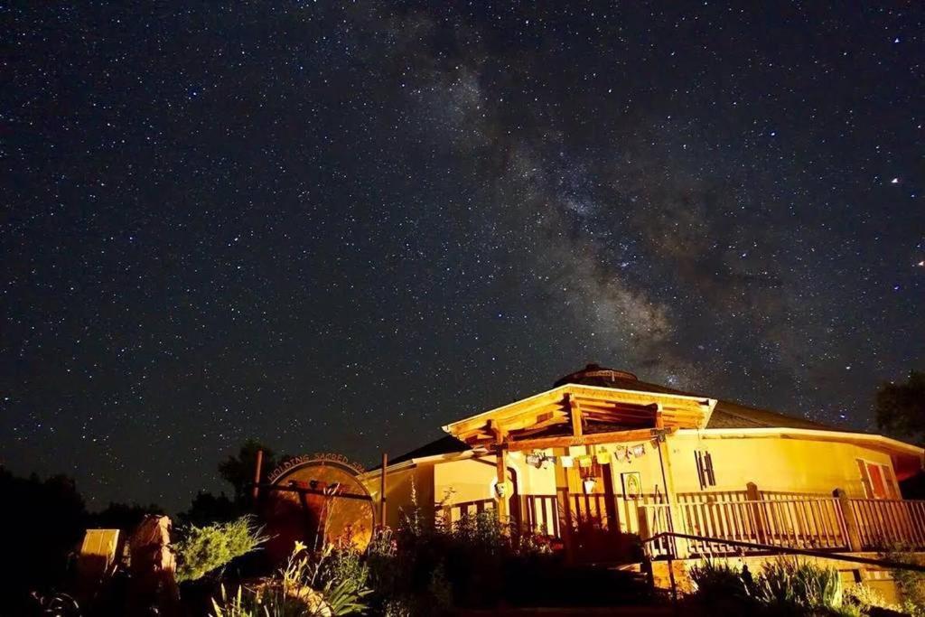 Red Moon Lodge モアブ エクステリア 写真